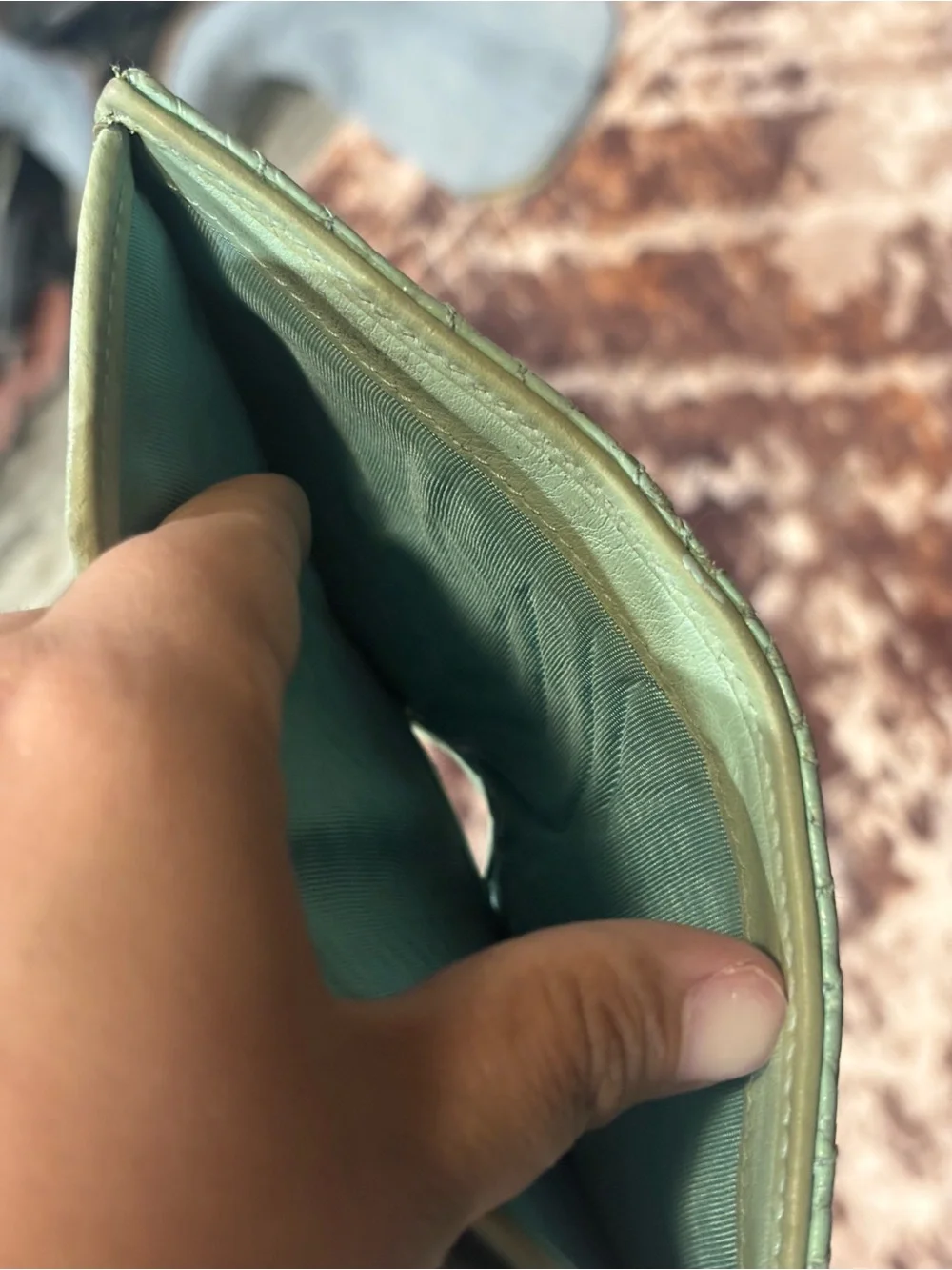 Gucci Mint Snake Wallet - Picture 8 of 8